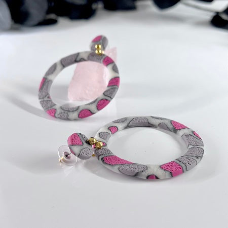 Big hoops earrings pink grey