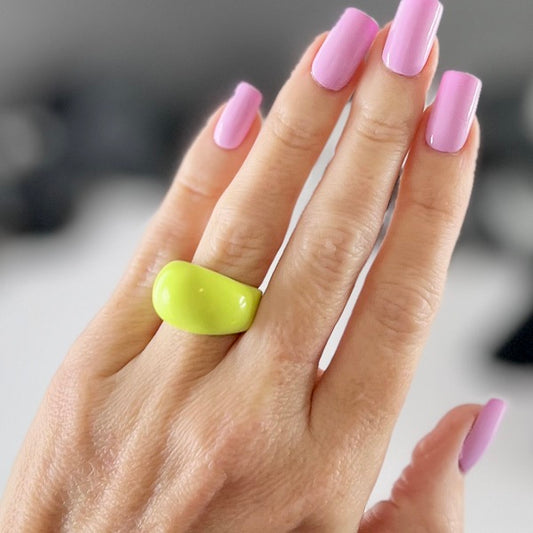 Chunky ring pistachio green