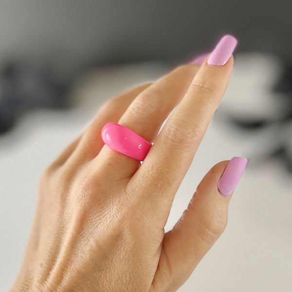 Chunky ring neon pink