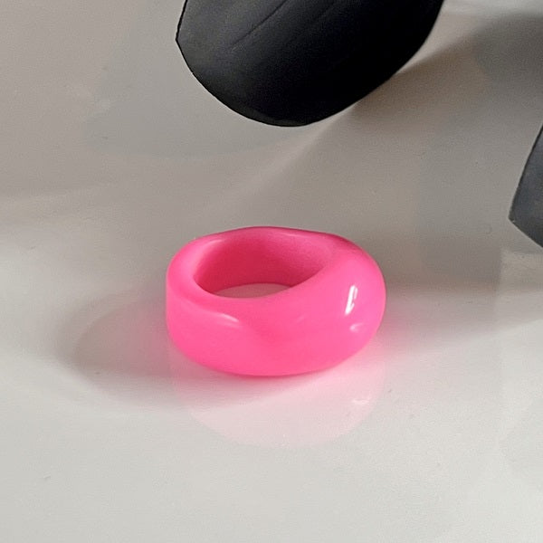 Chunky ring neon pink