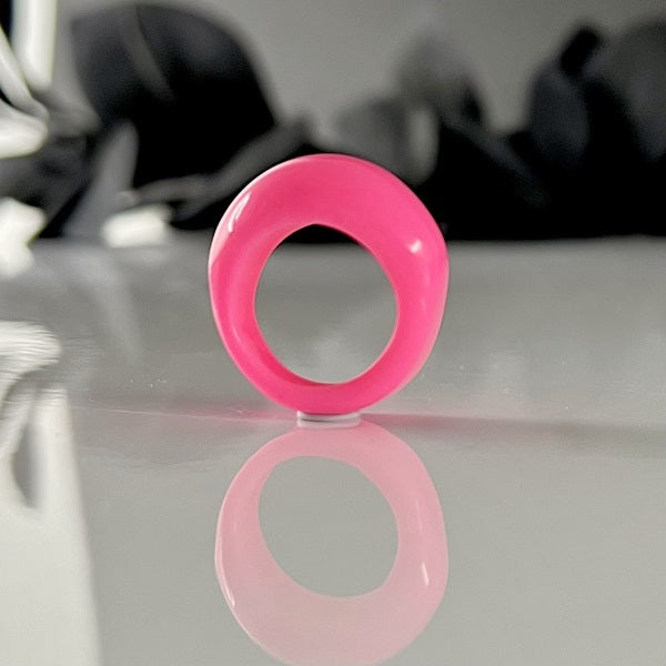 Chunky ring neon pink