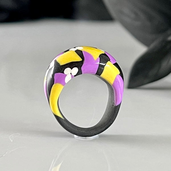 Chunky ring black yellow purple confetti