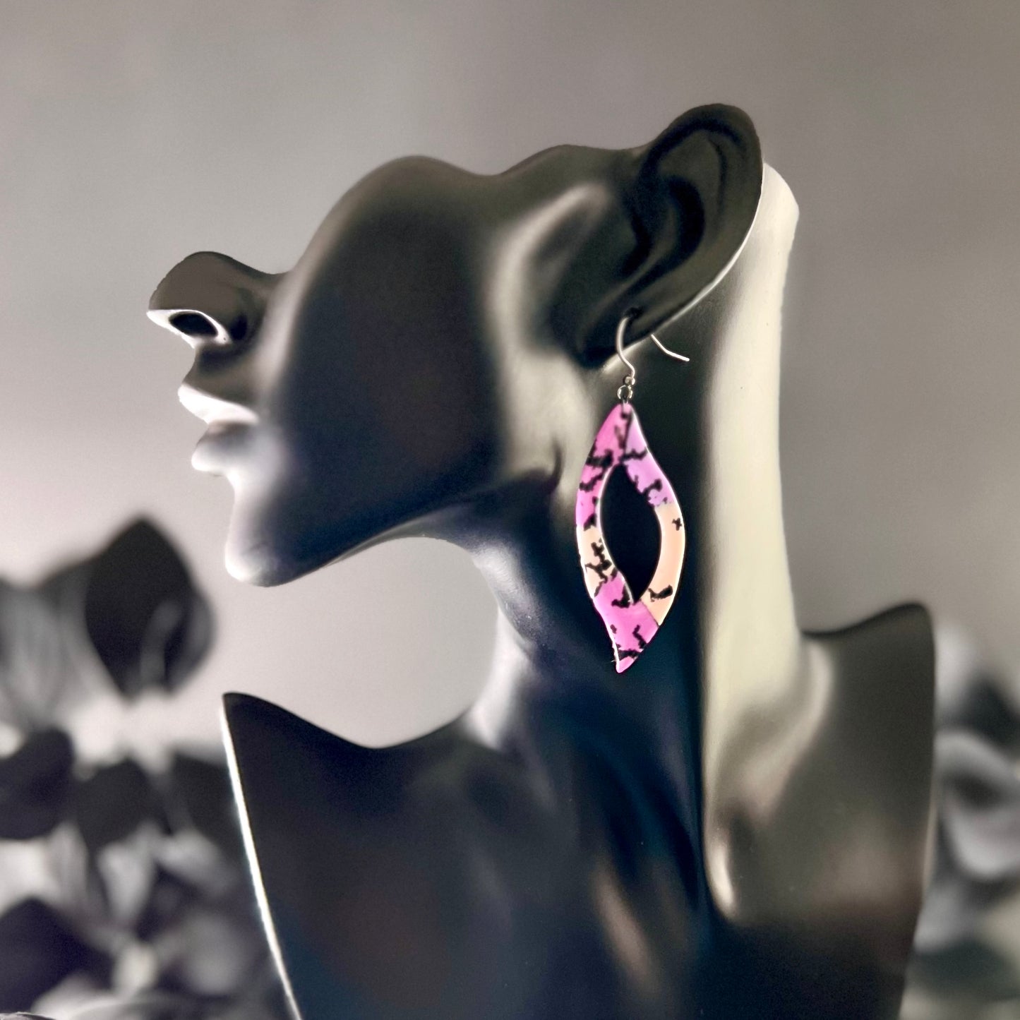 large leaf outline earrings pastel pink
