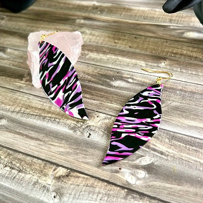 Large dangle earrings pink camo