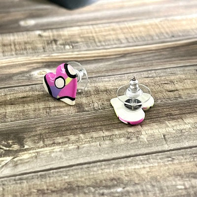 Small heart stud earrings pink