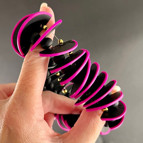 Stretch bracelet wavy black pink