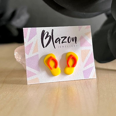 stud earrings thongs yellow