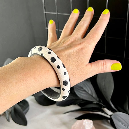 White spotty chunky bangle