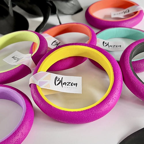 COLOUR OPTIONS... MEDIUM bangle, Hot Pink & choice of inner, stackable, handmade