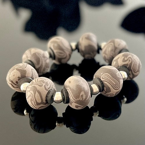 chunky bead bracelet grey faux woodgrain