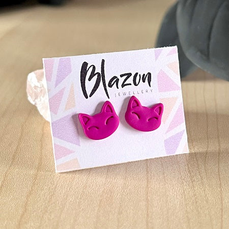 Stud earrings cat pink