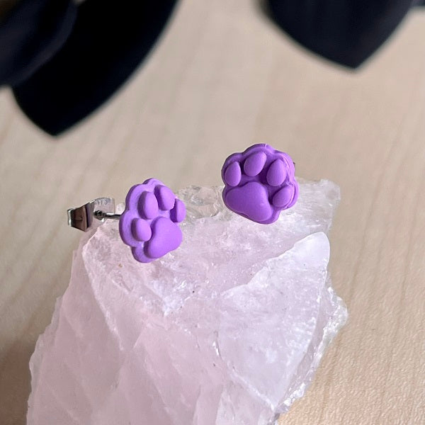 Stud earrings paw prints