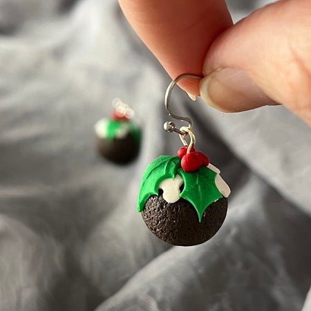 Christmas puddings dangle earrings