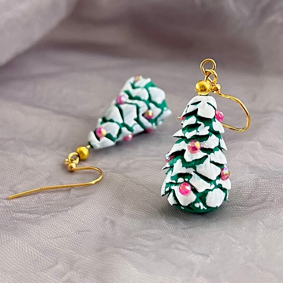 Christmas trees dangle earrings